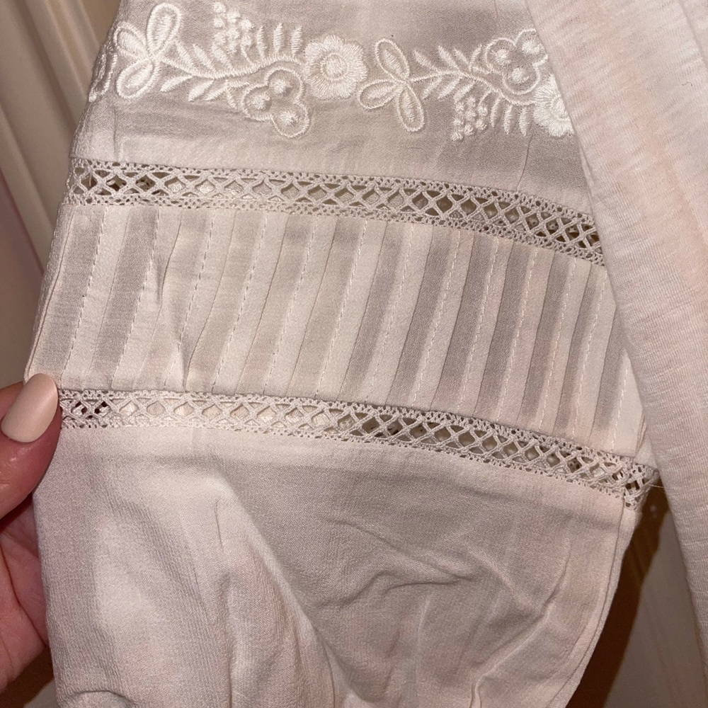 White Laced Peasant Top - Picture 5 of 5